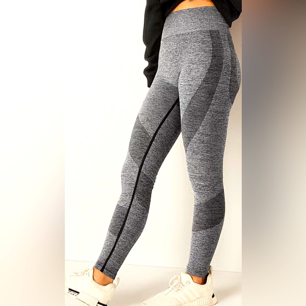 NWT PINK Victoria’s Secret High Waist Full Length Leggings Size XS